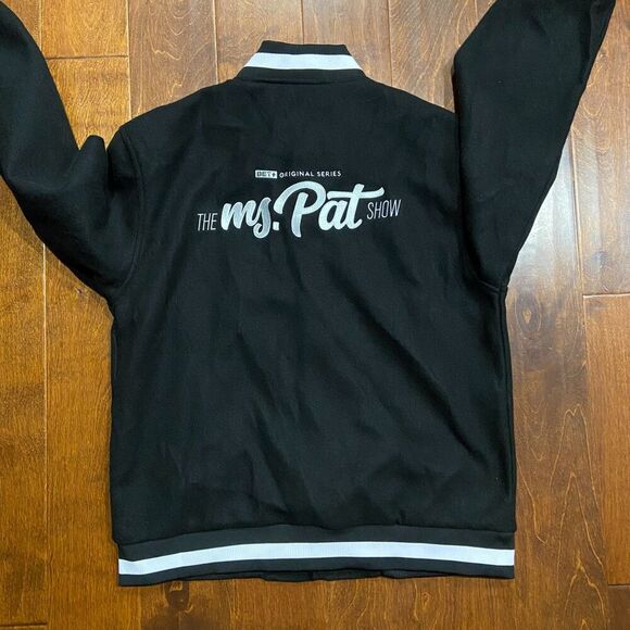 BET The Ms. Pat Show Varsity Black White Embroidered Jacket Men's Size Small - Picture 4 of 7
